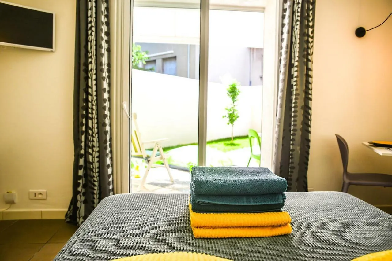Studio Les Hortensias Avignon Apartment